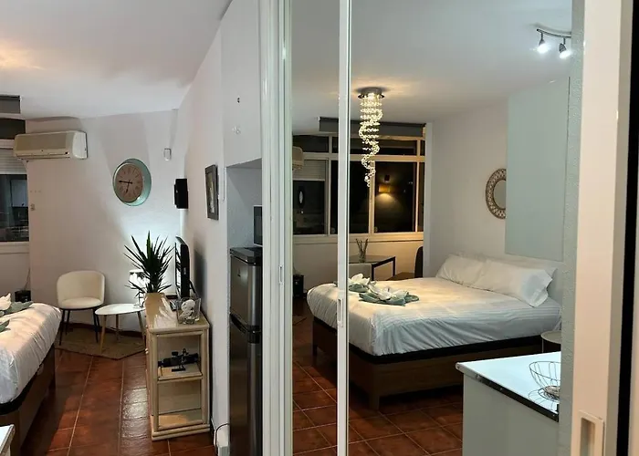 Zenith - Hypercenter - Seaview Apartman Torremolinos